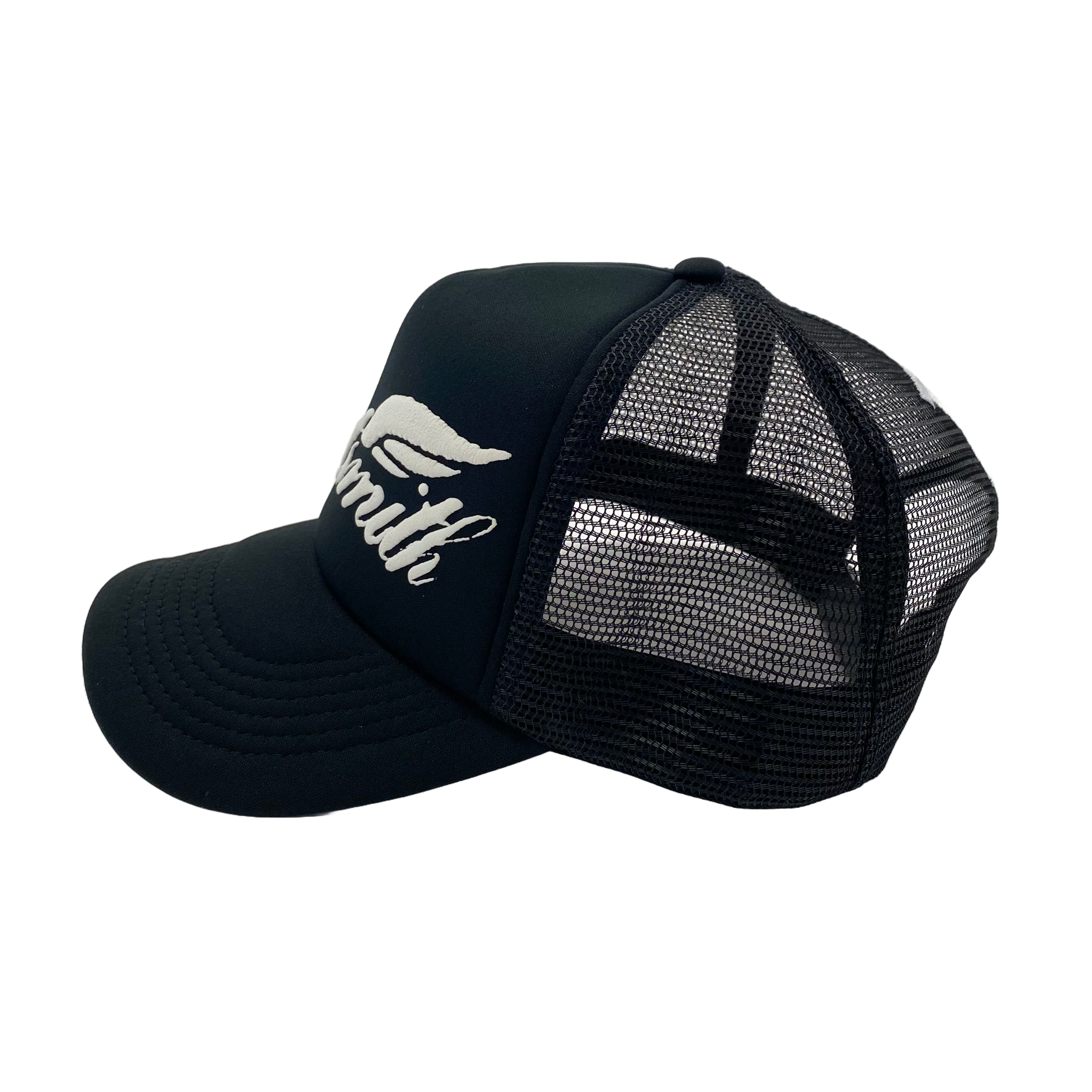 LUCKY TRUCKER HAT